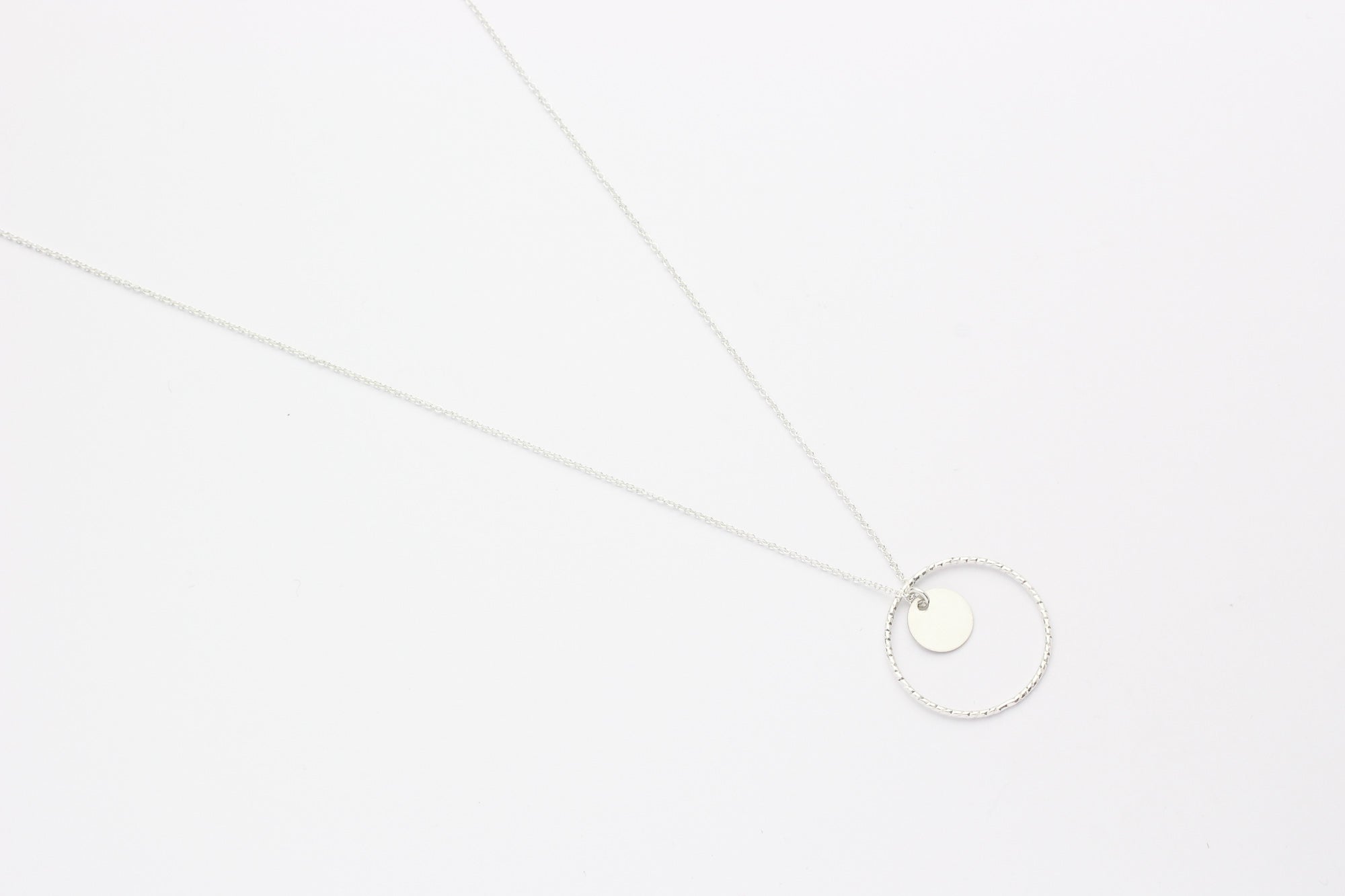Kette "Small Disc Circled" silber