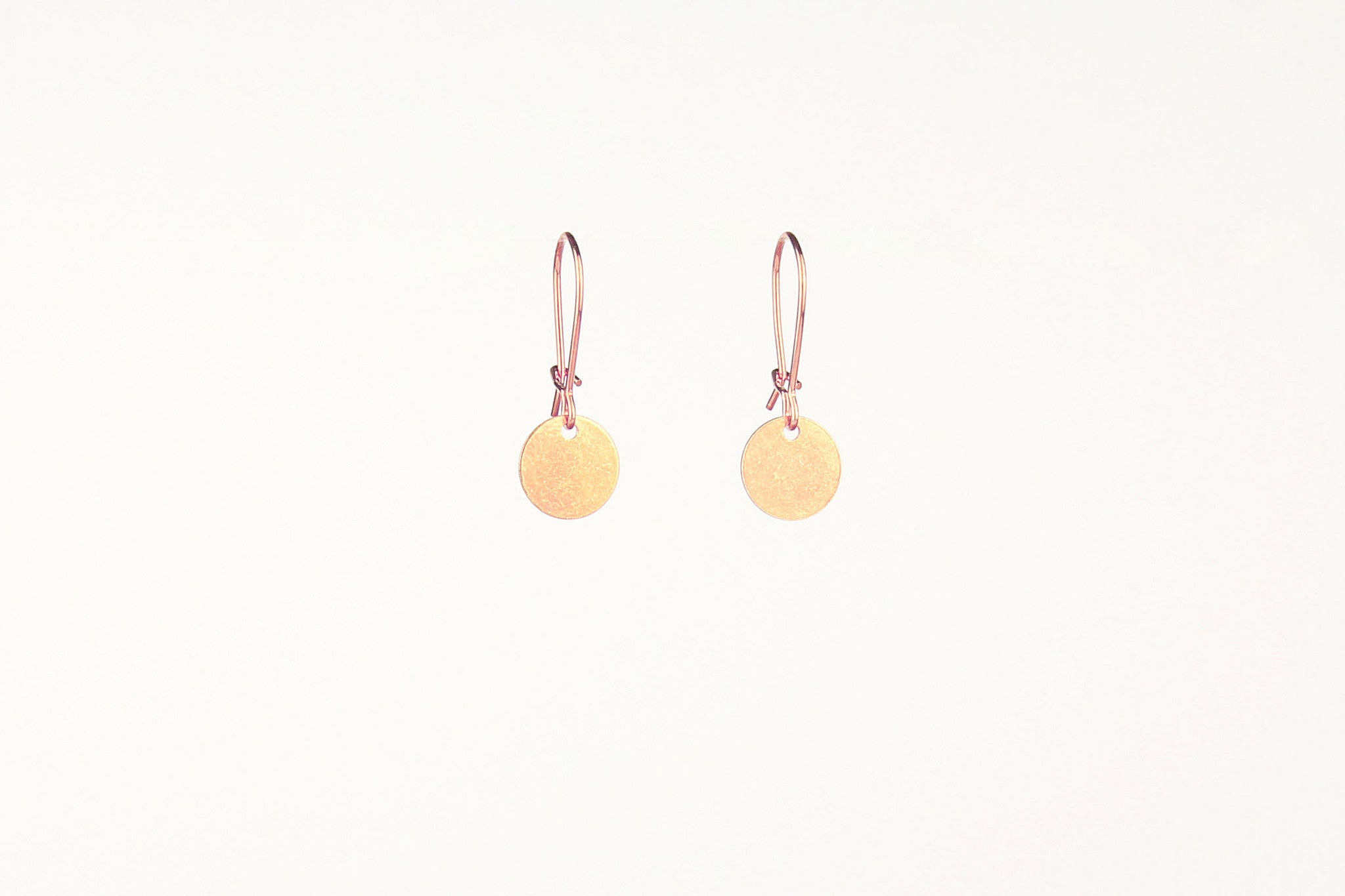jewelberry ohrringe earrings small disc rose gold plated sterling silver fine jewelry handmade with love fairtrade