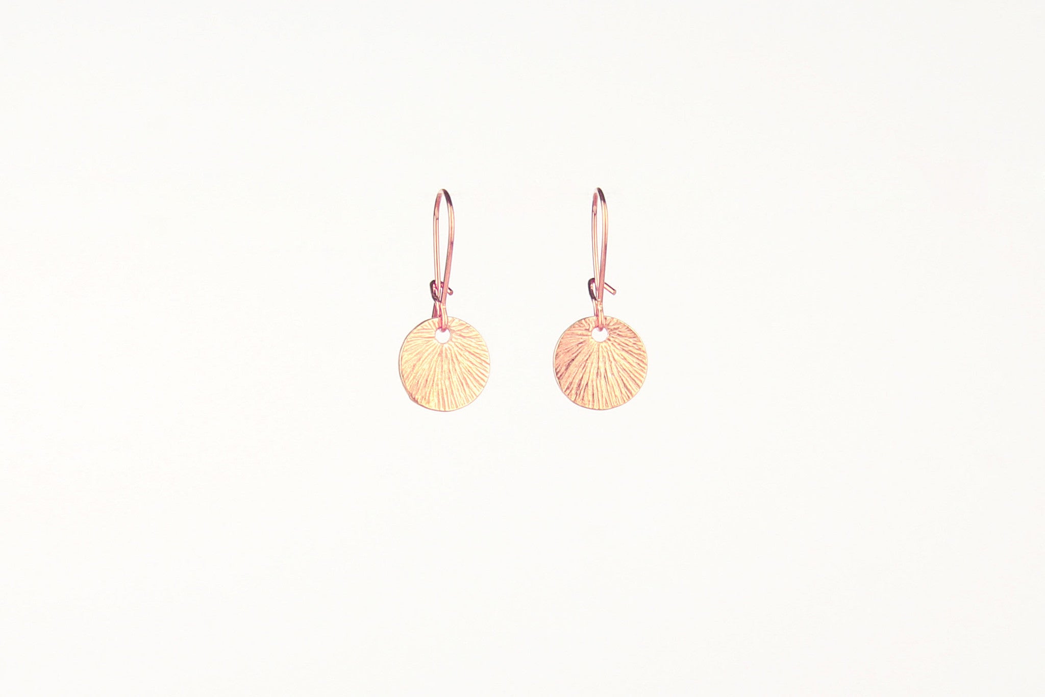 jewelberry ohrringe earrings small shell rose gold plated sterling silver fine jewelry handmade with love fairtrade